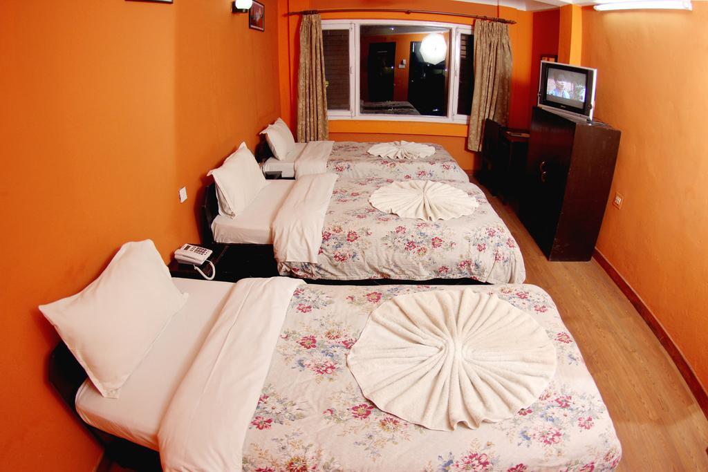 Bag Packer'S Lodge Kathmandu Exterior photo