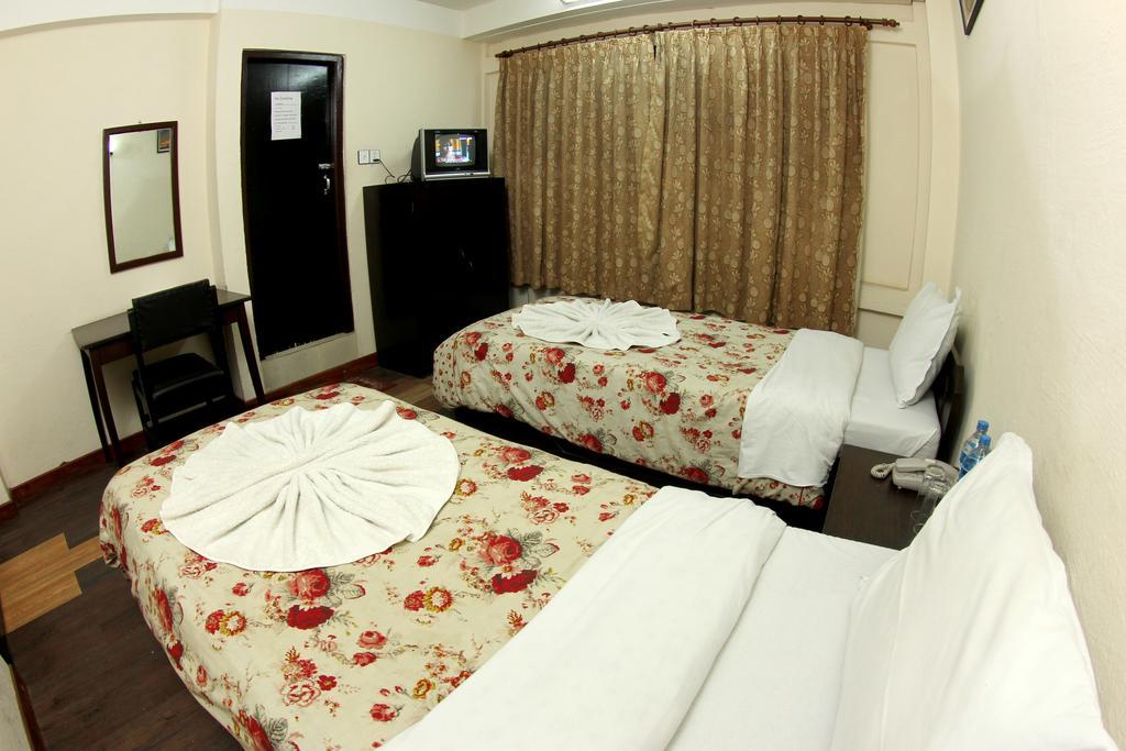 Bag Packer'S Lodge Kathmandu Exterior photo