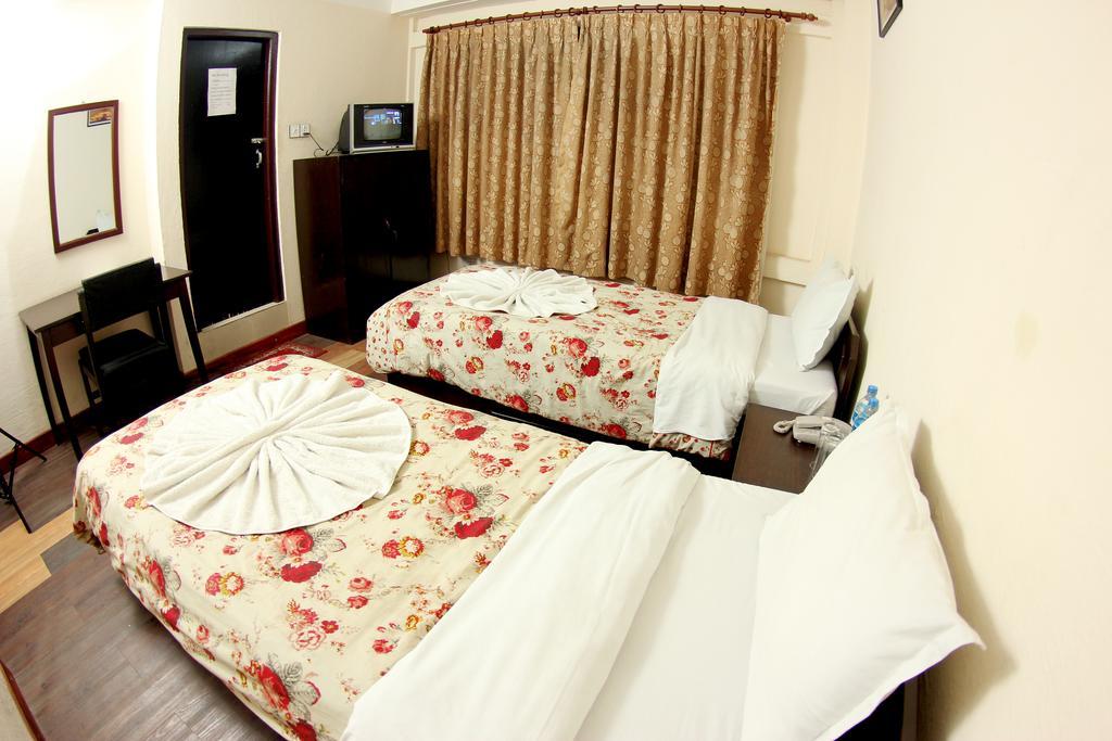 Bag Packer'S Lodge Kathmandu Exterior photo