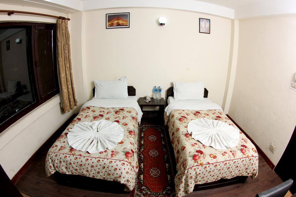 Bag Packer'S Lodge Kathmandu Exterior photo