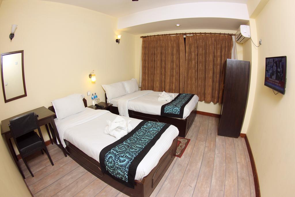 Bag Packer'S Lodge Kathmandu Exterior photo