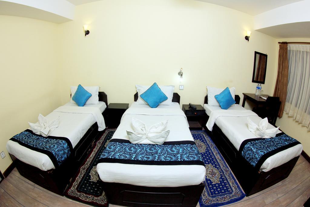 Bag Packer'S Lodge Kathmandu Exterior photo