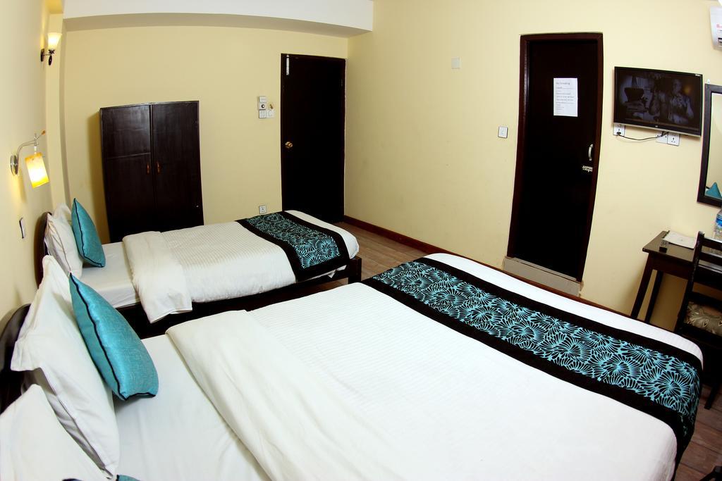 Bag Packer'S Lodge Kathmandu Exterior photo
