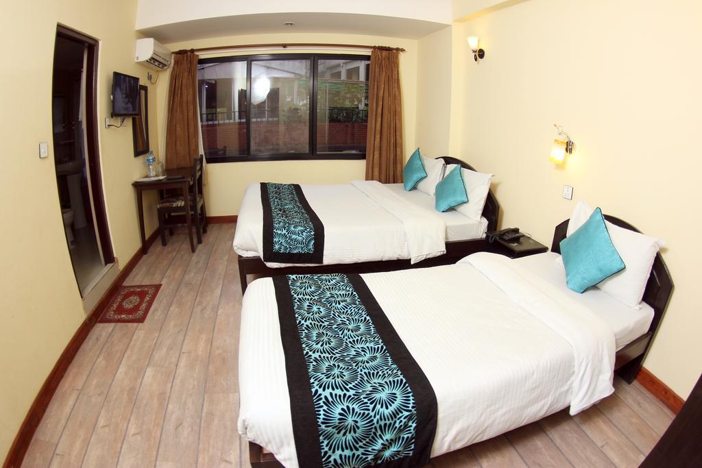 Bag Packer'S Lodge Kathmandu Exterior photo