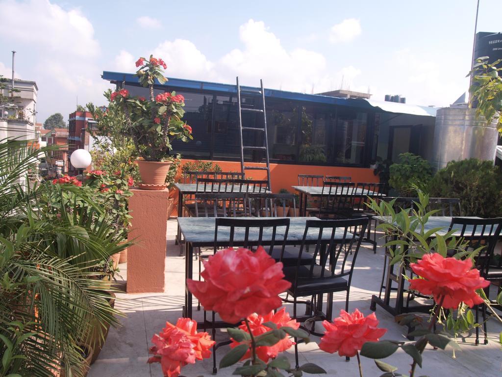 Bag Packer'S Lodge Kathmandu Exterior photo