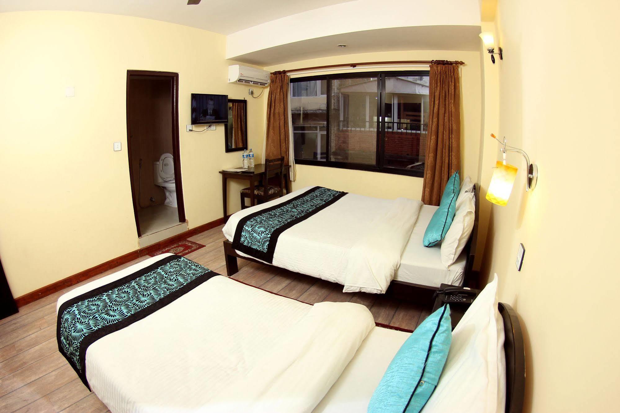 Bag Packer'S Lodge Kathmandu Exterior photo