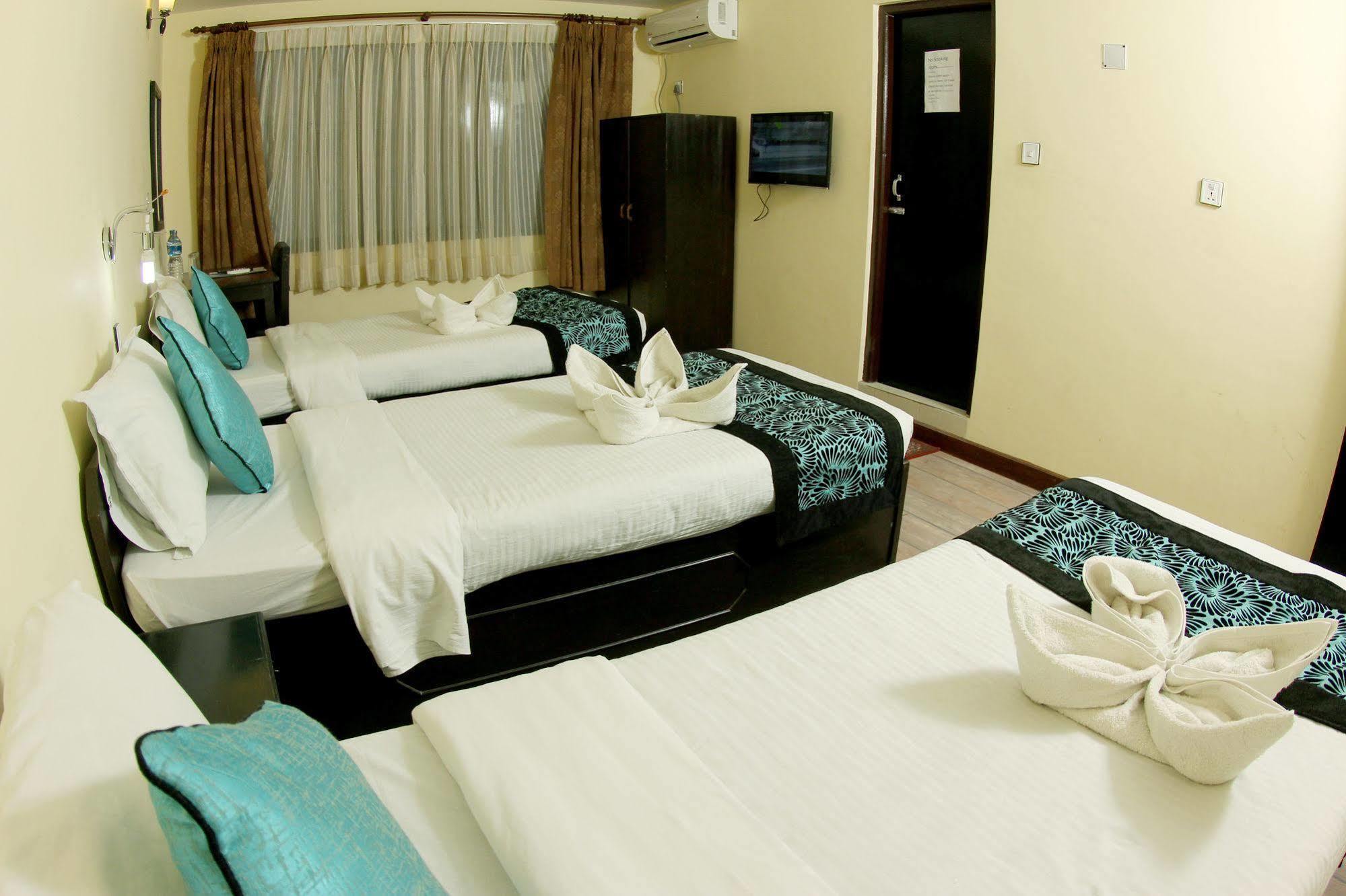 Bag Packer'S Lodge Kathmandu Exterior photo