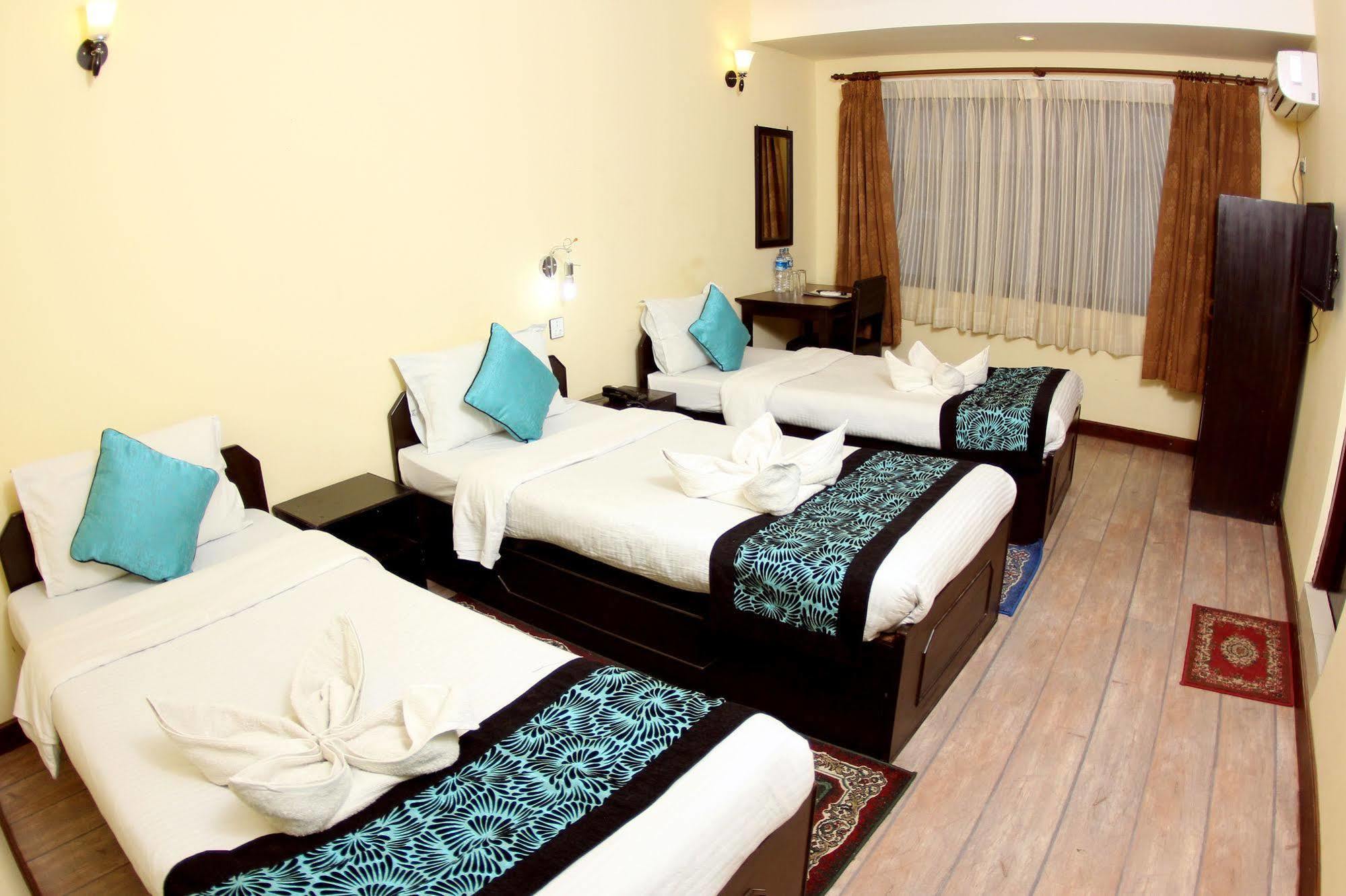 Bag Packer'S Lodge Kathmandu Exterior photo