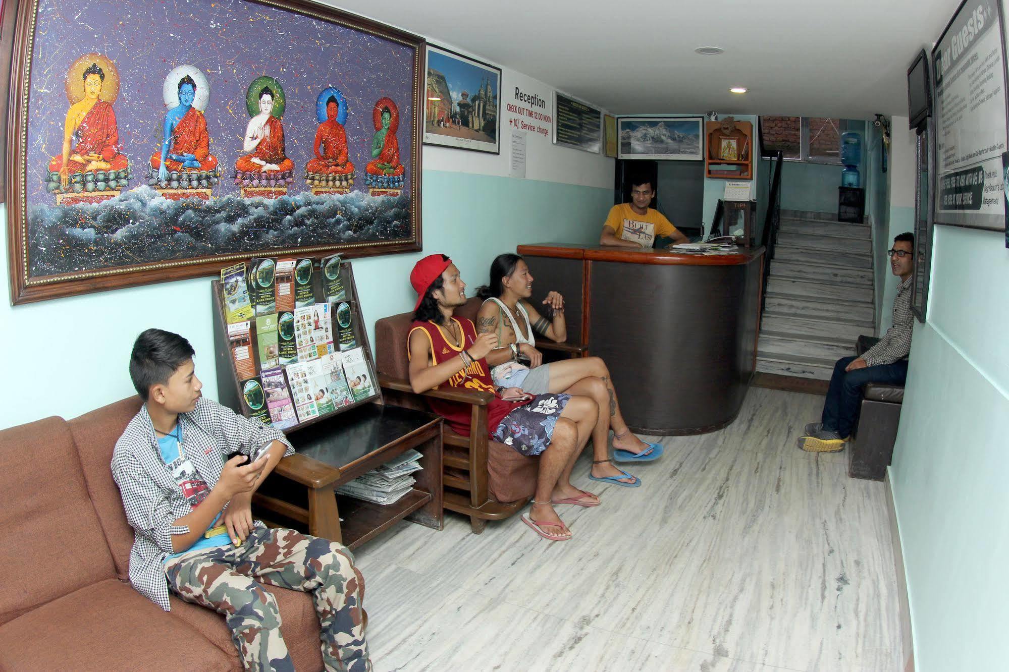 Bag Packer'S Lodge Kathmandu Exterior photo